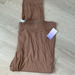 Stars Above Brown Ribbed Lounge